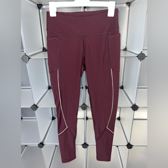 Victoria's Secret SPORT Total Knockout Pocket Tight Leggings Size M Burgundy - Picture 2 of 9
